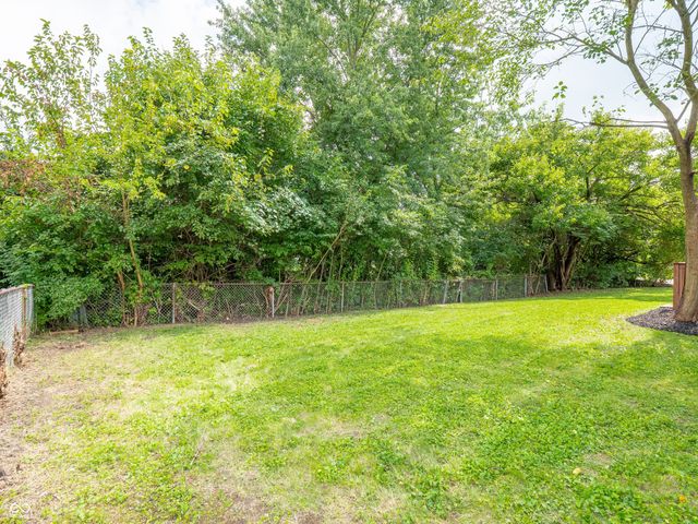 4441 Greenmeadow Circle, Indianapolis, IN 46235
