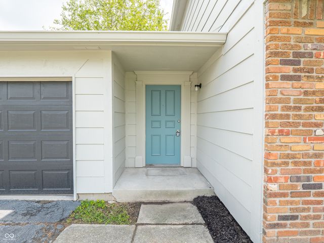 4441 Greenmeadow Circle, Indianapolis, IN 46235