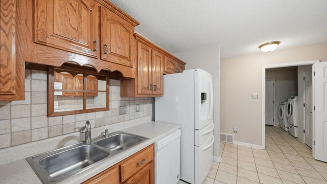 371 BEVERLY DR, Atoka, TN 38004