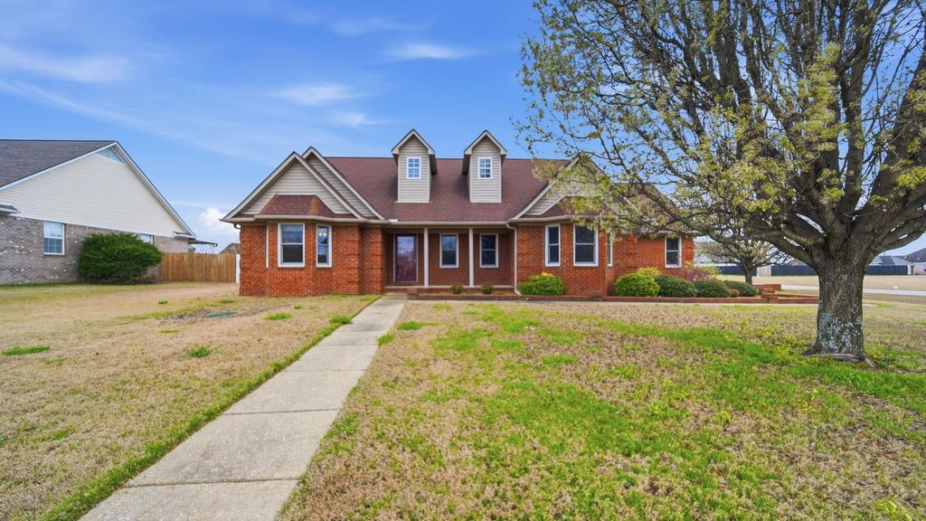 371 BEVERLY DR, Atoka, TN 38004