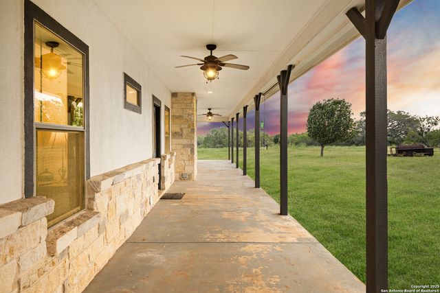 4355 N State Highway 16, Jourdanton, TX 78026