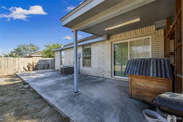 802 W Cardinal Avenue, Pharr, TX 78577