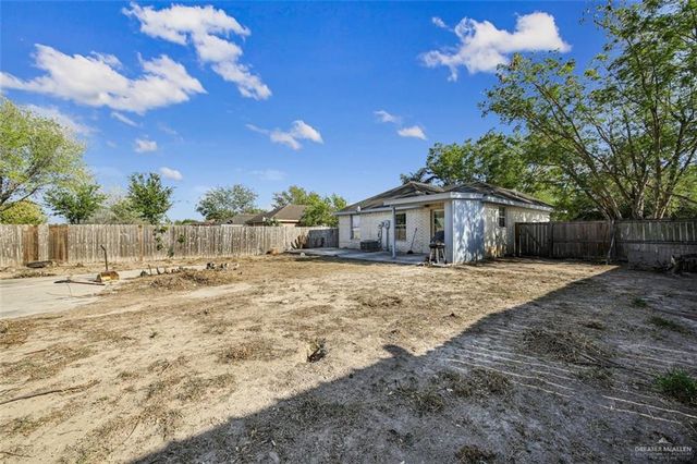 802 W Cardinal Avenue, Pharr, TX 78577