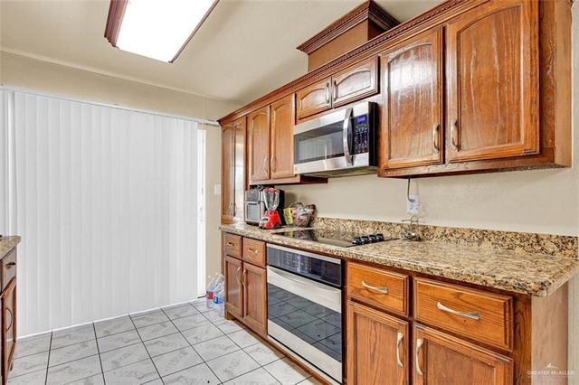 802 W Cardinal Avenue, Pharr, TX 78577