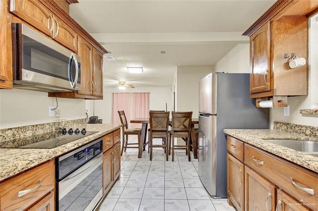 802 W Cardinal Avenue, Pharr, TX 78577