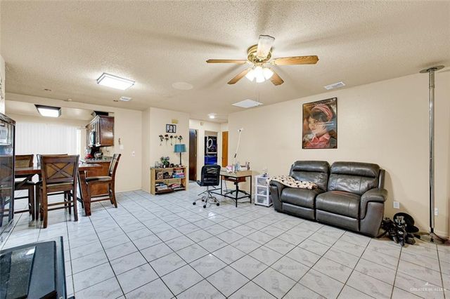 802 W Cardinal Avenue, Pharr, TX 78577