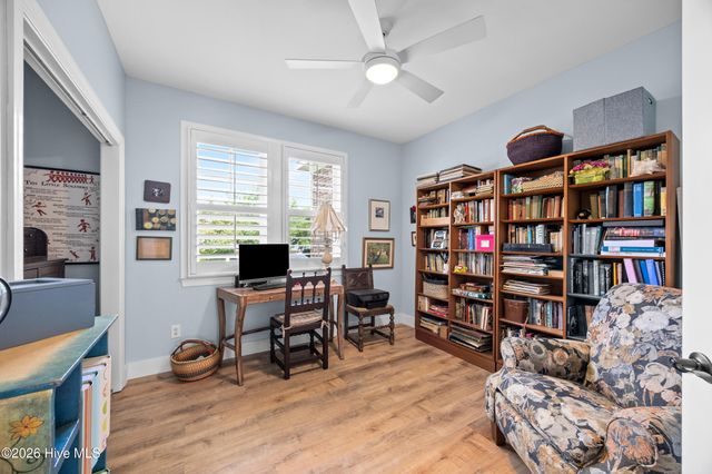 5068 Glen Cove Drive SE, Southport, NC 28461