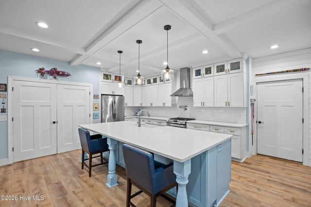 5068 Glen Cove Drive SE, Southport, NC 28461