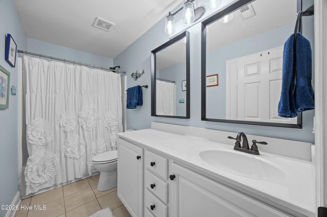 5068 Glen Cove Drive SE, Southport, NC 28461