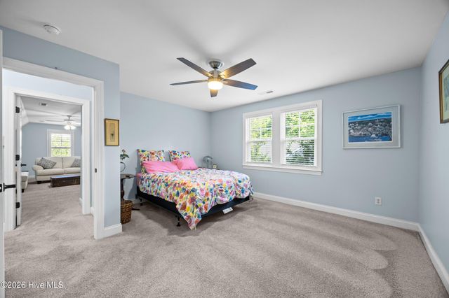 5068 Glen Cove Drive SE, Southport, NC 28461