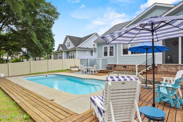 5068 Glen Cove Drive SE, Southport, NC 28461