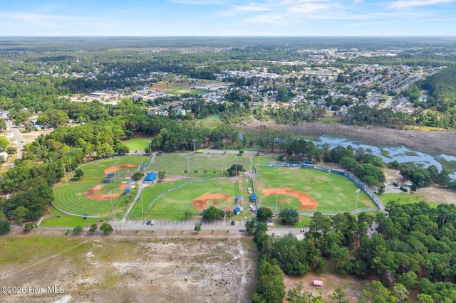 5068 Glen Cove Drive SE, Southport, NC 28461