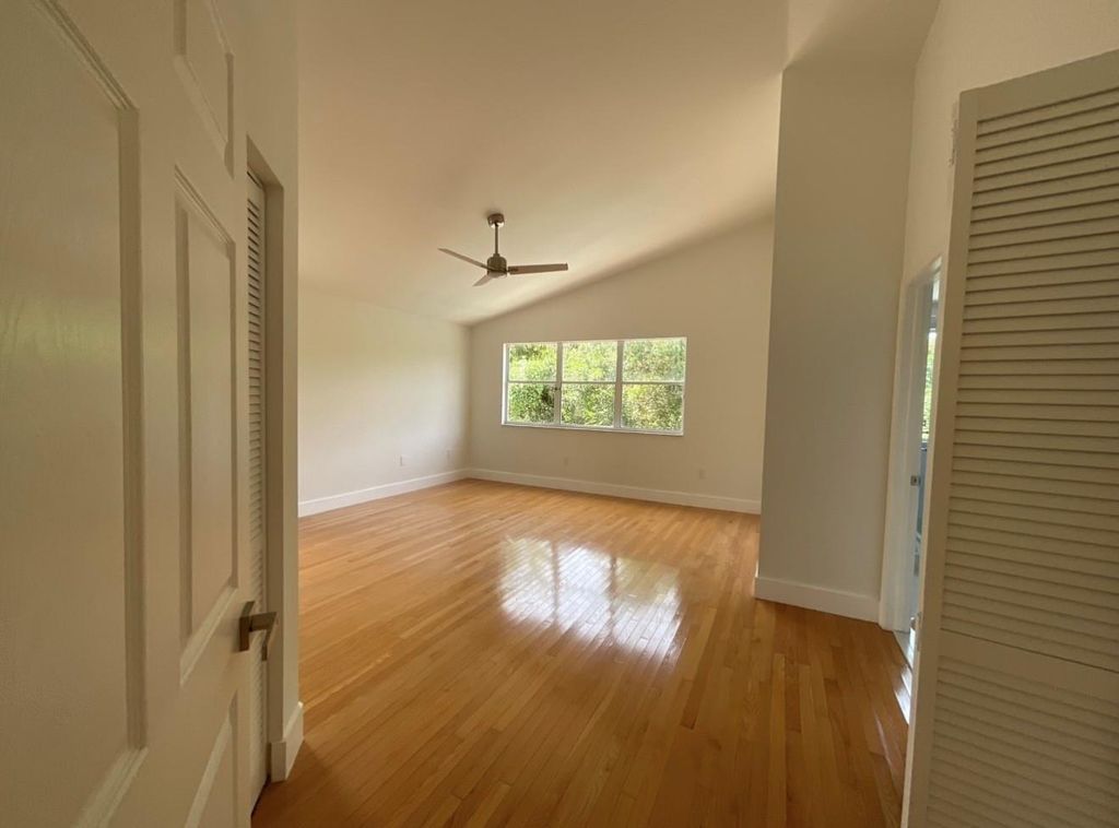 Image 20 of property listing at 6805 NW 75th Pl, Parkland, FL 33067