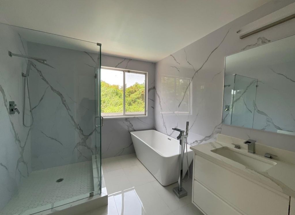 Image 24 of property listing at 6805 NW 75th Pl, Parkland, FL 33067