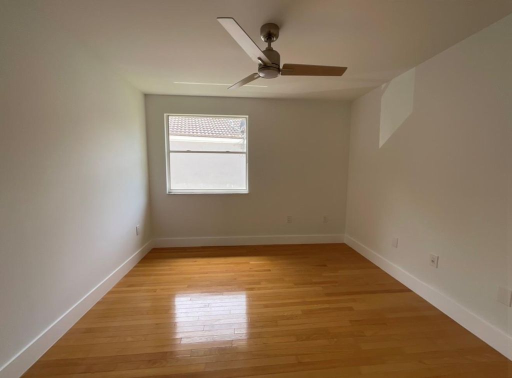 Image 27 of property listing at 6805 NW 75th Pl, Parkland, FL 33067