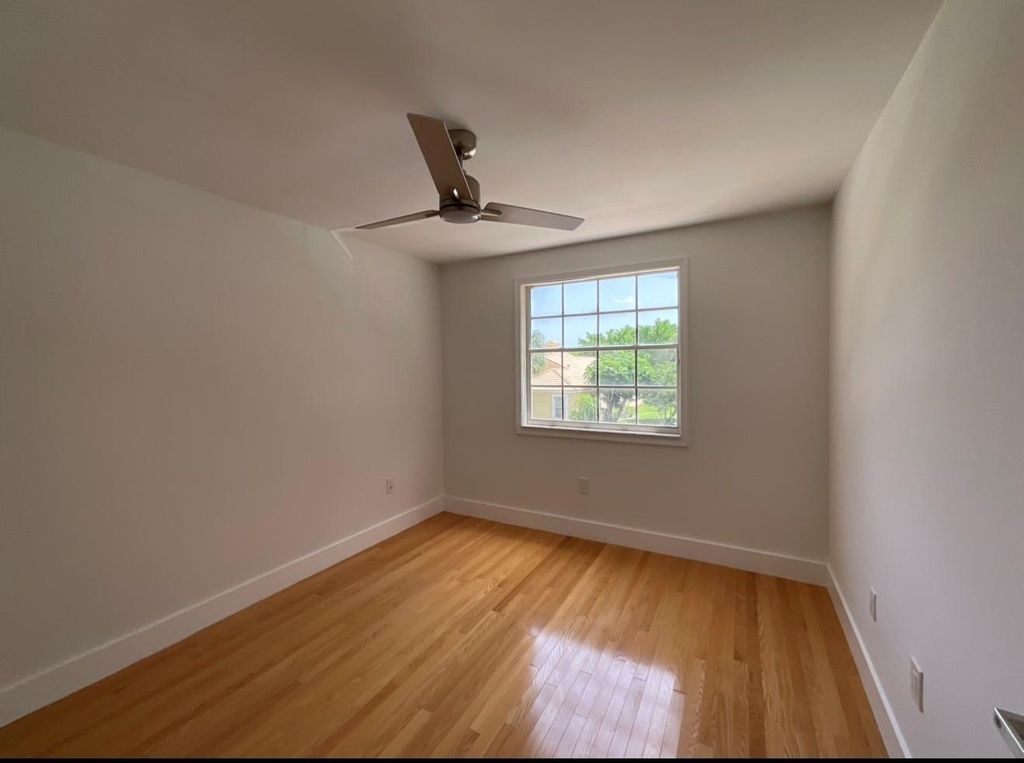 Image 29 of property listing at 6805 NW 75th Pl, Parkland, FL 33067