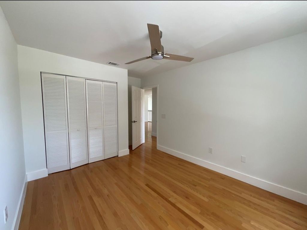 Image 31 of property listing at 6805 NW 75th Pl, Parkland, FL 33067