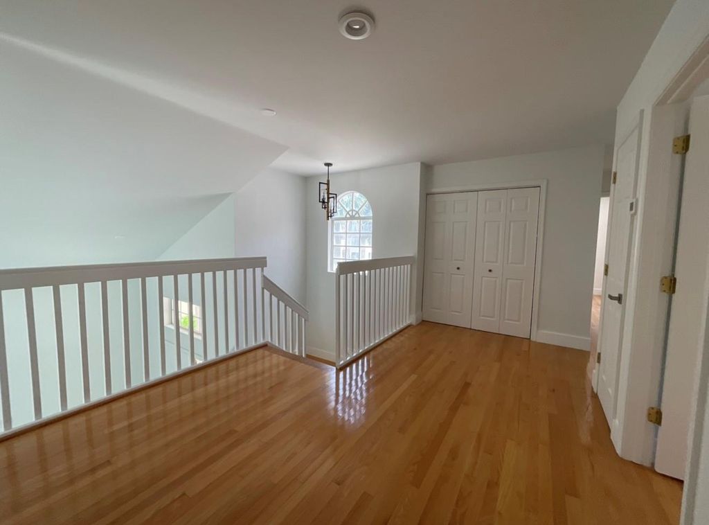 Image 36 of property listing at 6805 NW 75th Pl, Parkland, FL 33067