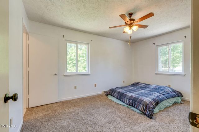 2929 Carrollwood Drive, Kingsport, TN 37660