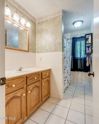 2929 Carrollwood Drive, Kingsport, TN 37660