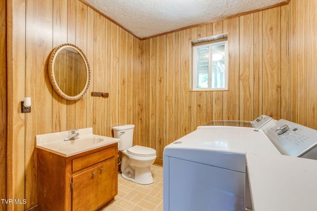 2929 Carrollwood Drive, Kingsport, TN 37660