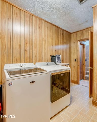 2929 Carrollwood Drive, Kingsport, TN 37660