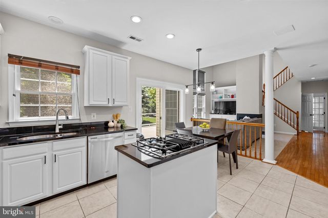 2507 TATNUCK CT, Herndon, VA 20171
