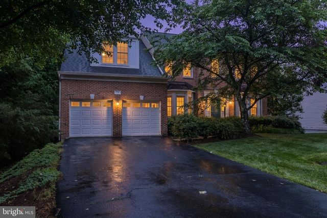 2507 TATNUCK CT, Herndon, VA 20171