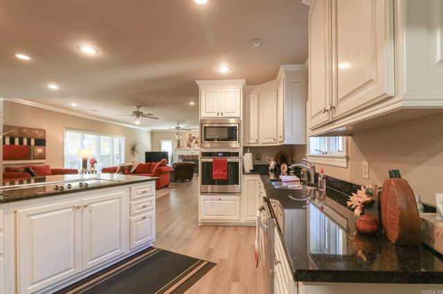 2100 Paula Drive, Jonesboro, AR 72404