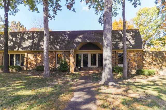 2100 Paula Drive, Jonesboro, AR 72404
