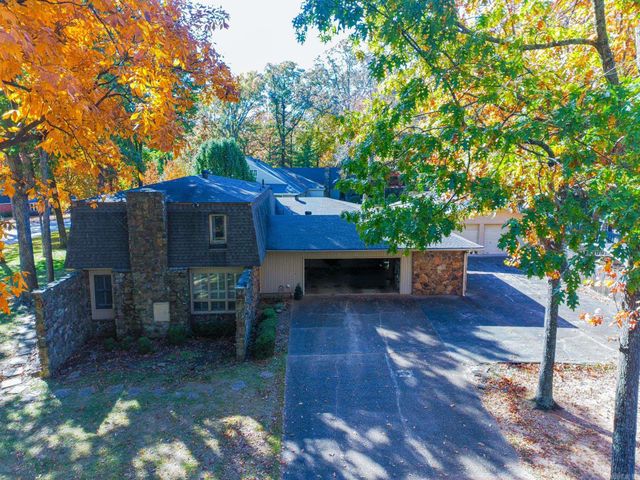 2100 Paula Drive, Jonesboro, AR 72404