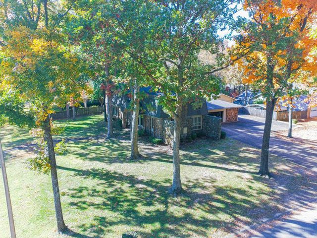 2100 Paula Drive, Jonesboro, AR 72404