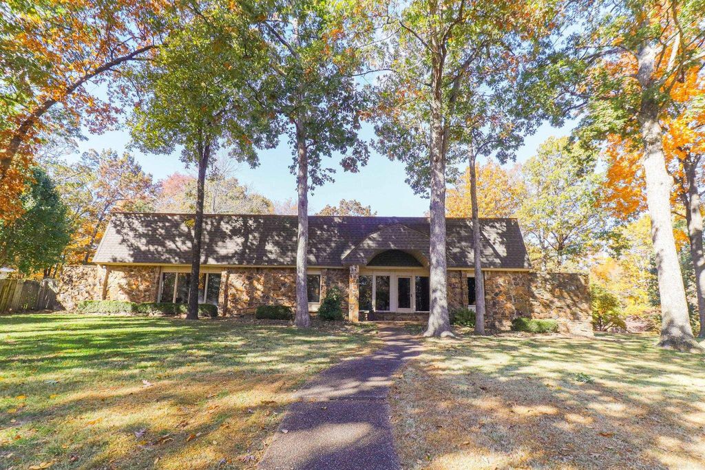 2100 Paula Drive, Jonesboro, AR 72404