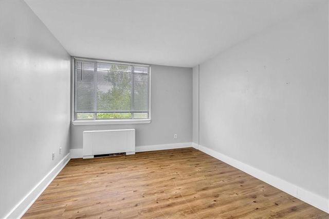 600 E 8th Street 4Q, Kansas City, MO 64106