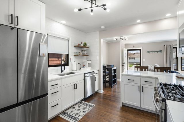 2630 Forest Park Drive, Dyer, IN 46311