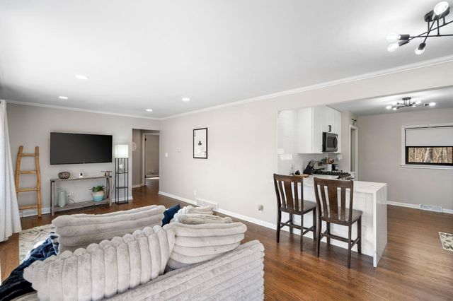 2630 Forest Park Drive, Dyer, IN 46311