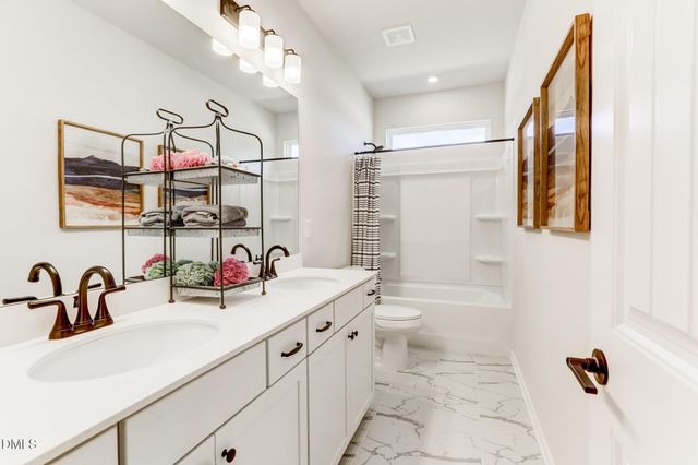 16 Valley Forge Lane, Smithfield, NC 27577