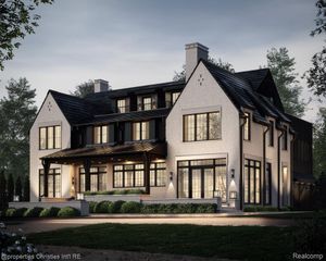 592 Lakeside Drive, Birmingham, MI 48009