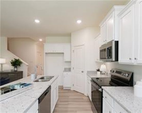 1815 Dawn Road 14, Conyers, GA 30013