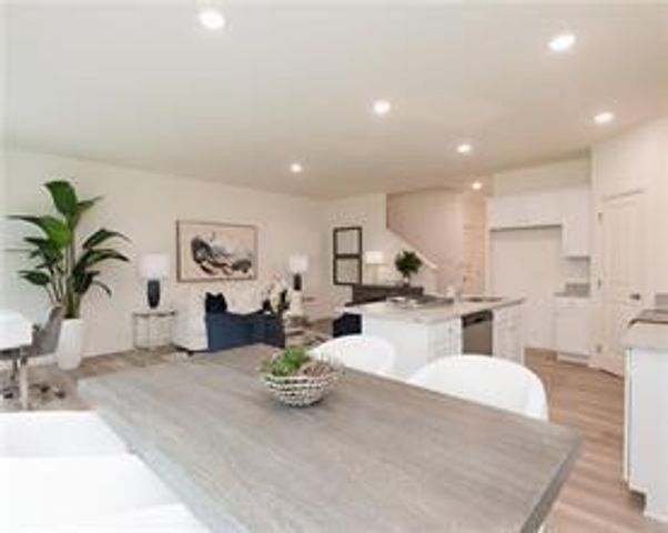 1815 Dawn Road 14, Conyers, GA 30013