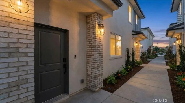 15540 Colorado Avenue, Paramount, CA 90723