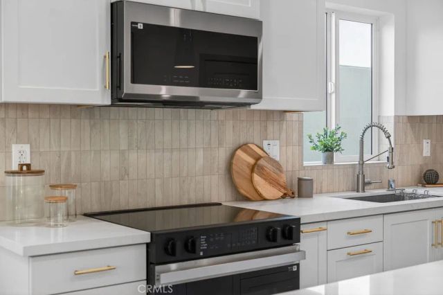 15540 Colorado Avenue, Paramount, CA 90723