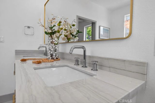 15540 Colorado Avenue, Paramount, CA 90723