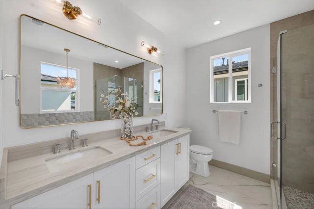 15540 Colorado Avenue, Paramount, CA 90723