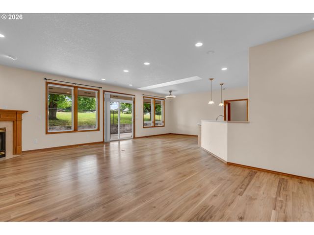 14217 Nw 28TH Pl, Vancouver, WA 98685