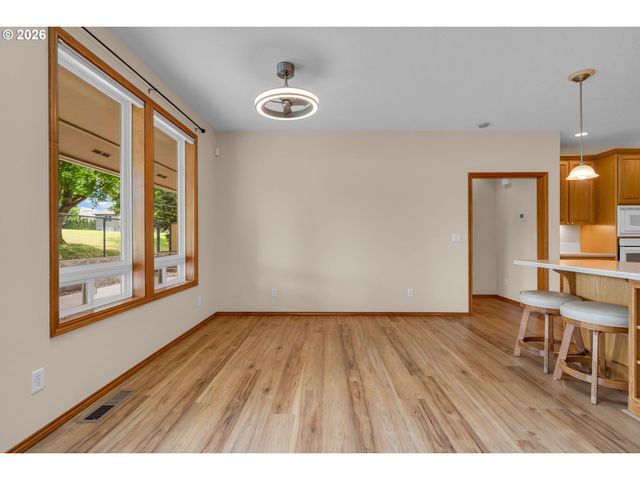 14217 Nw 28TH Pl, Vancouver, WA 98685