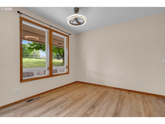 14217 Nw 28TH Pl, Vancouver, WA 98685