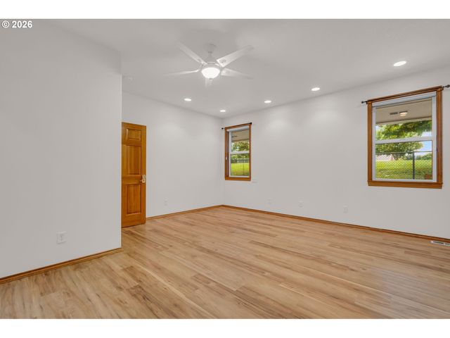 14217 Nw 28TH Pl, Vancouver, WA 98685