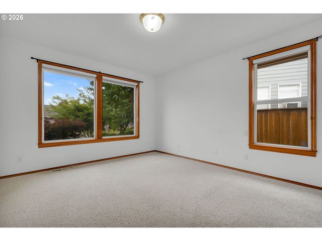 14217 Nw 28TH Pl, Vancouver, WA 98685
