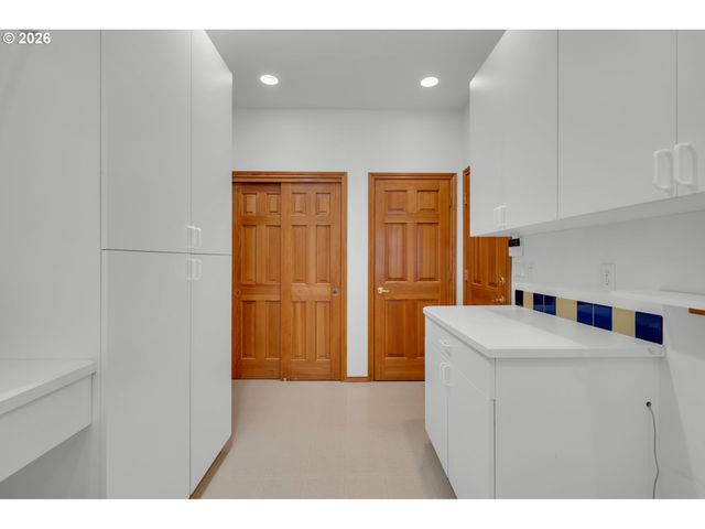 14217 Nw 28TH Pl, Vancouver, WA 98685